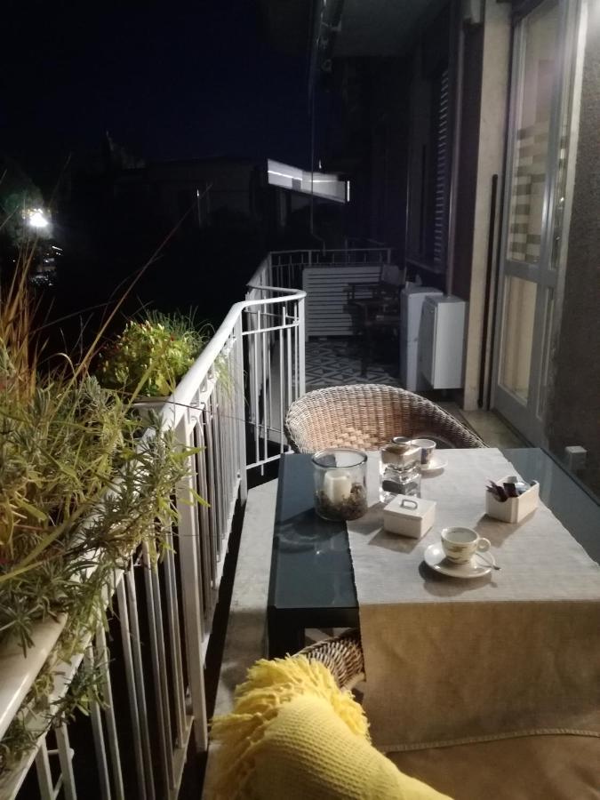 Suite 51 Appartamento Con Terrazzo A 50 Mt Dal Lago - Private Parking (Adults Only) Arona Exteriér fotografie