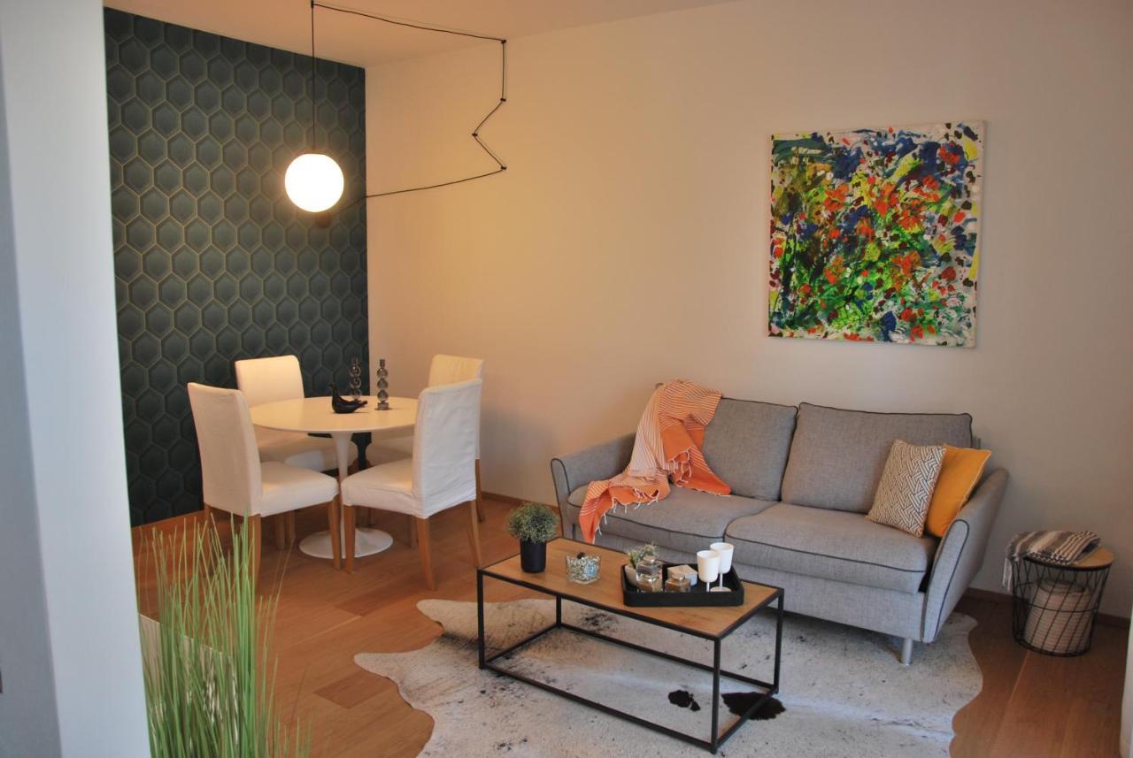 Suite 51 Appartamento Con Terrazzo A 50 Mt Dal Lago - Private Parking (Adults Only) Arona Exteriér fotografie