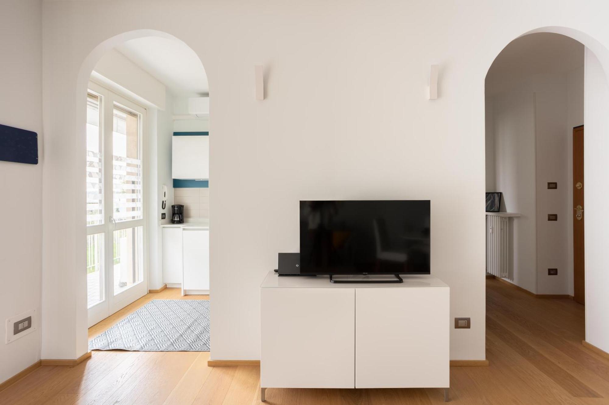 Suite 51 Appartamento Con Terrazzo A 50 Mt Dal Lago - Private Parking (Adults Only) Arona Exteriér fotografie