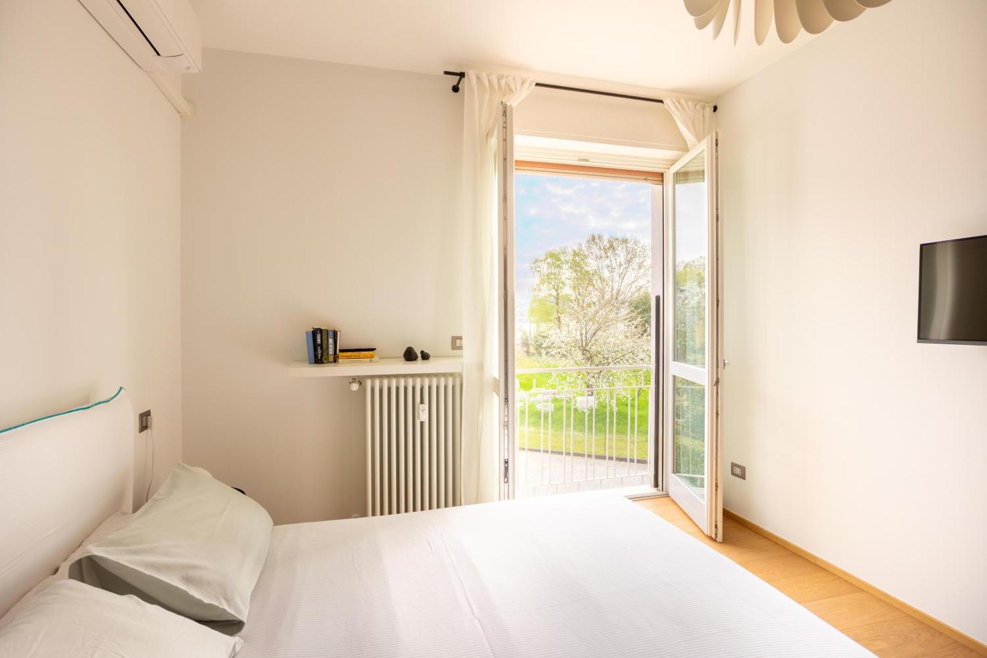 Suite 51 Appartamento Con Terrazzo A 50 Mt Dal Lago - Private Parking (Adults Only) Arona Exteriér fotografie
