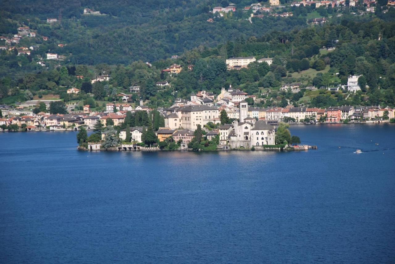 Suite 51 Appartamento Con Terrazzo A 50 Mt Dal Lago - Private Parking (Adults Only) Arona Exteriér fotografie